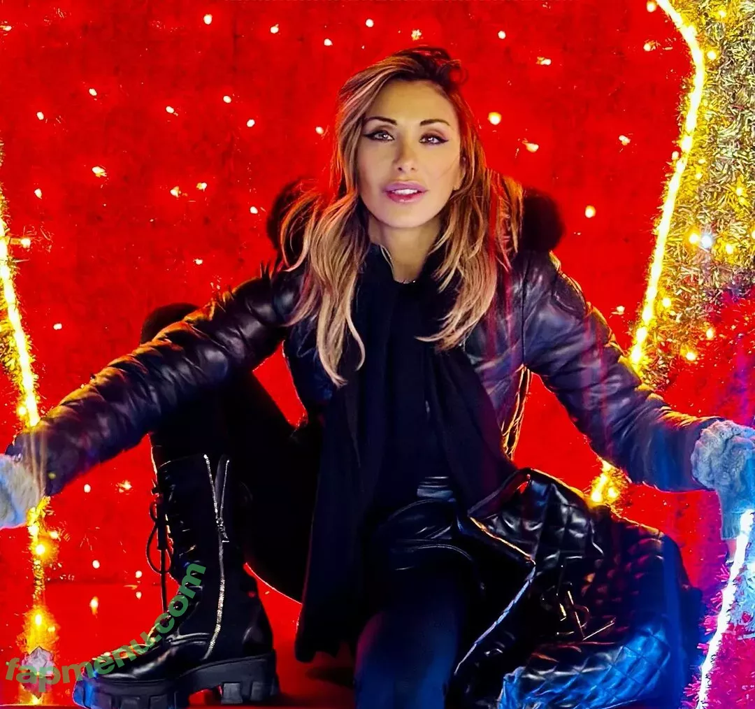 Sabrina Salerno nude photo #2298 (sabrinasalernofficial)