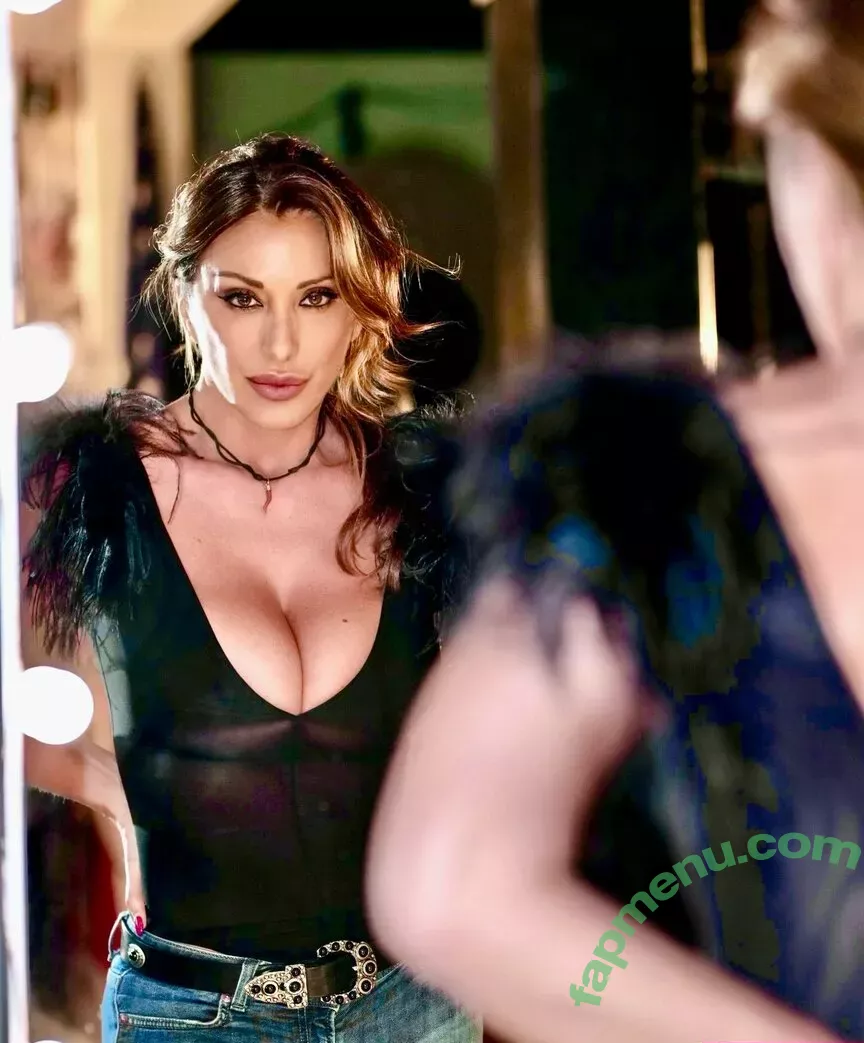 Sabrina Salerno nude photo #2365 (sabrinasalernofficial)