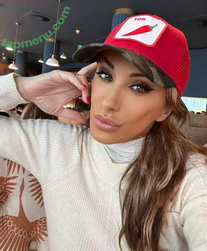 Sabrina Salerno nude photo #2389 (sabrinasalernofficial)