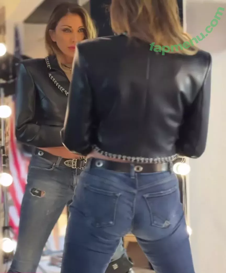 Sabrina Salerno nude photo #2410 (sabrinasalernofficial)