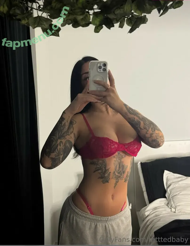 Sabrina Smith nude photo #0041 (Sabrinaxxsmith / Tatttedbaby / sabrinasmit.h / xSabrinaSmith)