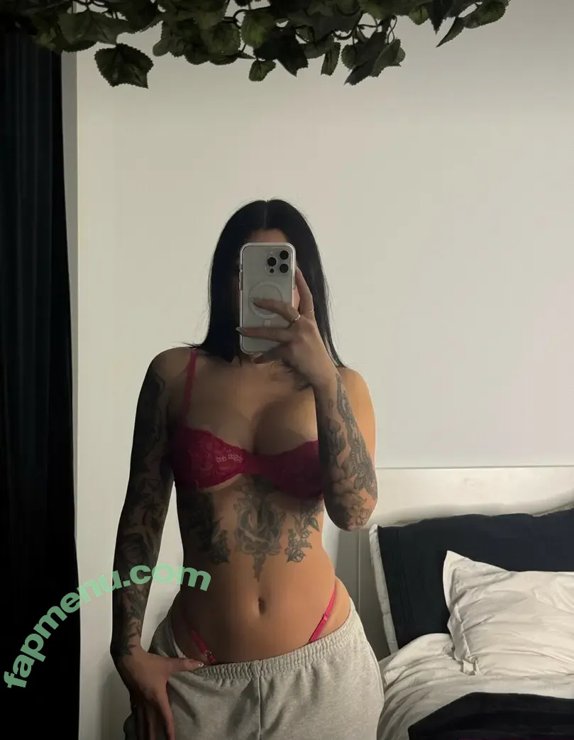 Sabrina Smith nude photo #0042 (Sabrinaxxsmith / Tatttedbaby / sabrinasmit.h / xSabrinaSmith)