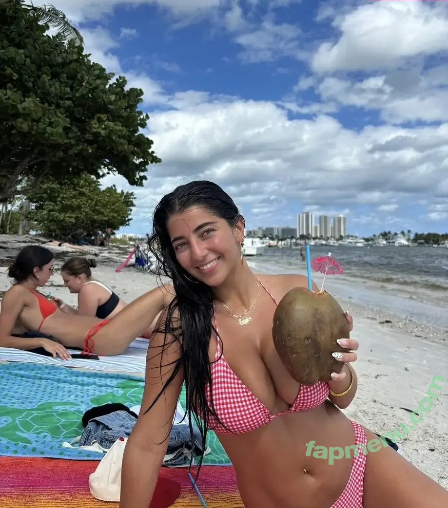 Sabrinavvega nude photo #0013 (Sasamfvega)