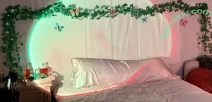 sabsgentleaura / auranextdoor / mrshikesalot / user nude photo #0041