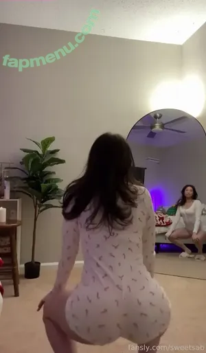 sabsgentleaura / auranextdoor / mrshikesalot / user nude photo #0116