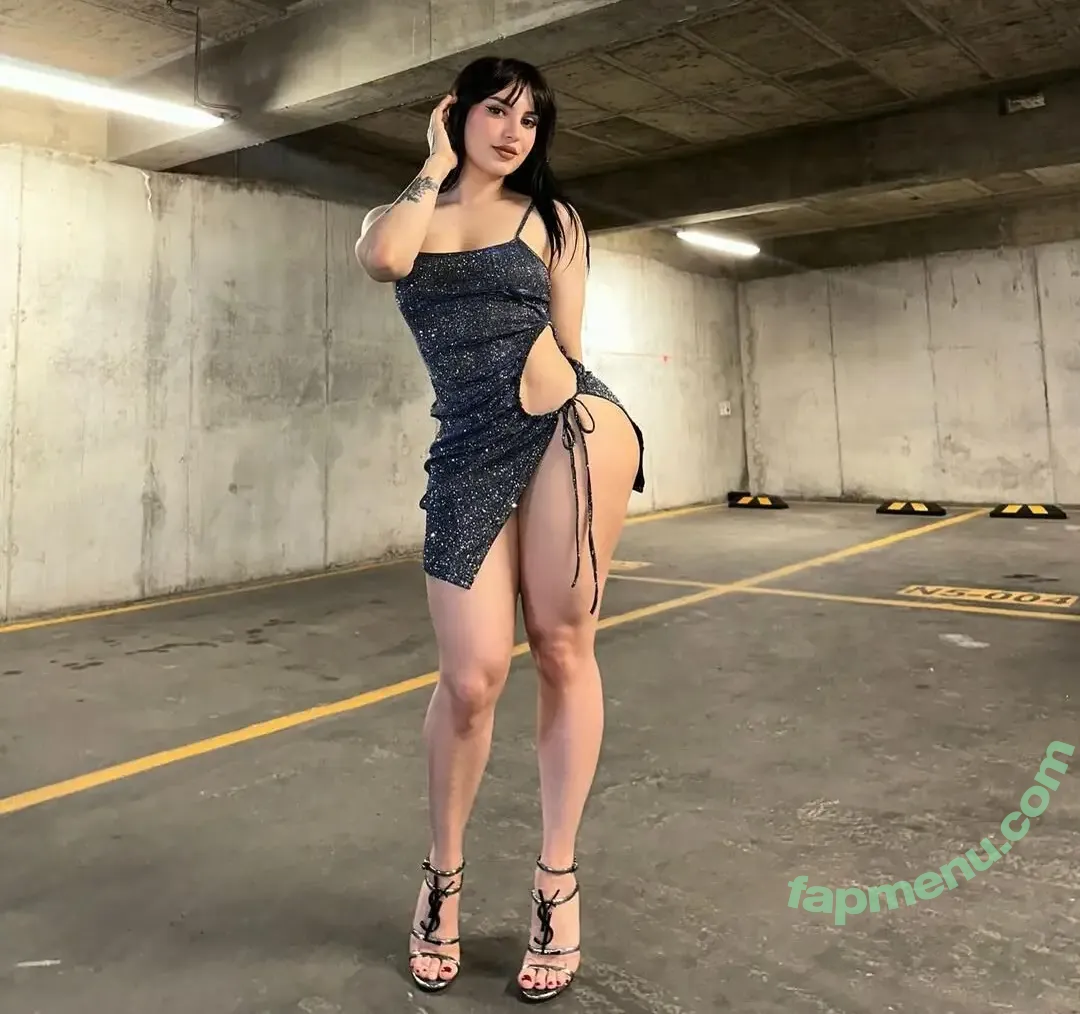 SacraLuna nude photo #0002 (Valentinaesvv)