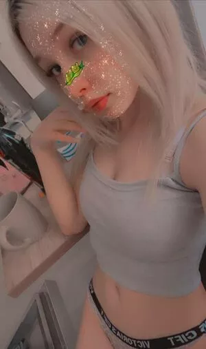 sadbabyvikki / evilskyyyyyy / tetriavikki / vikkibubu / wetkuccigal nude photo #0041