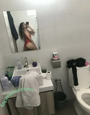 Sadbutt nude photo #0044