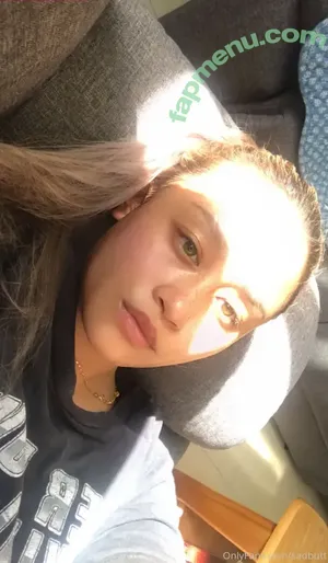 Sadbutt nude photo #0053