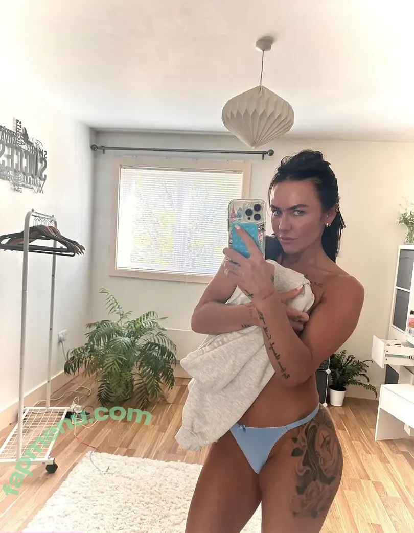 Sadie Gibbs nude photo #0214 (sadiegibbs / thesadiegibbs)