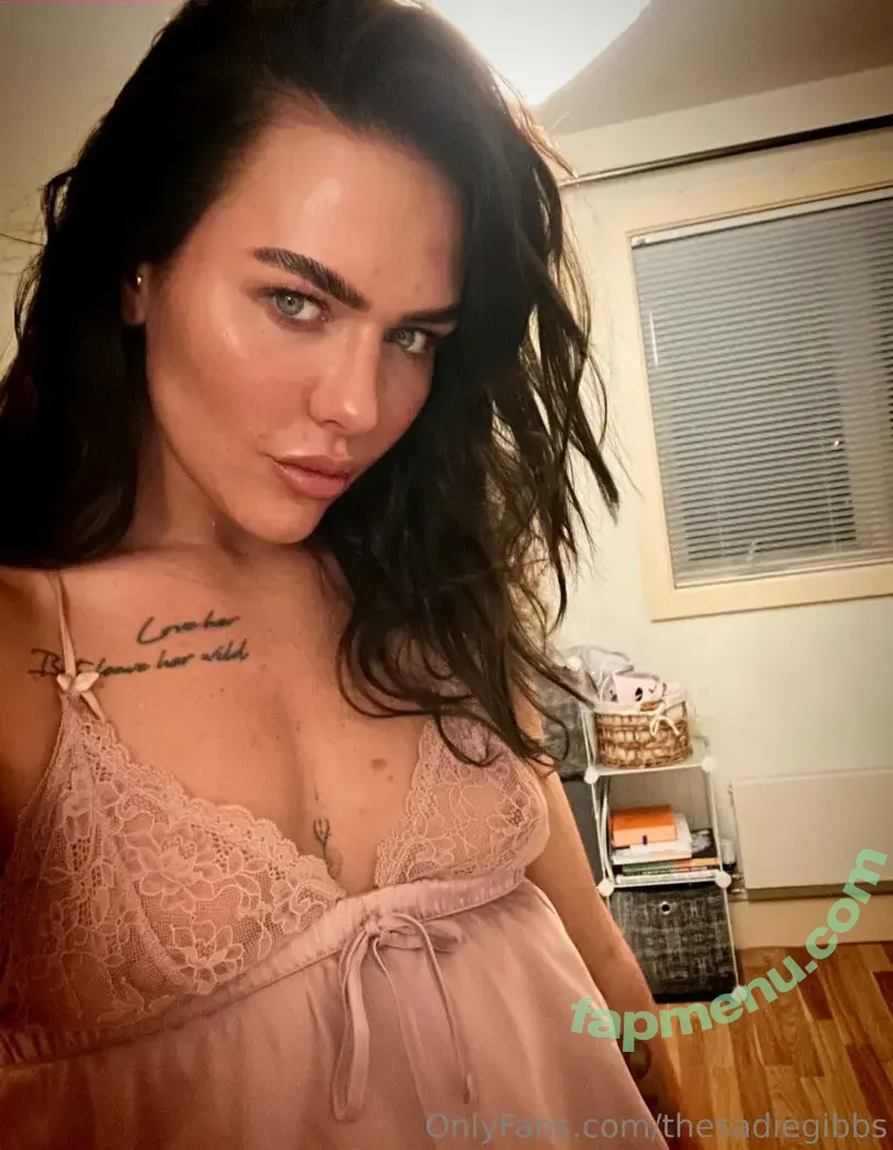 Sadie Gibbs nude photo #0231 (sadiegibbs / thesadiegibbs)
