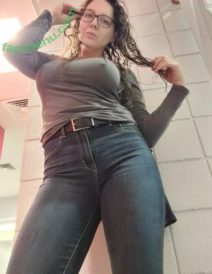 Sadie Holmes nude photo #0034 (sillysadieholmes)