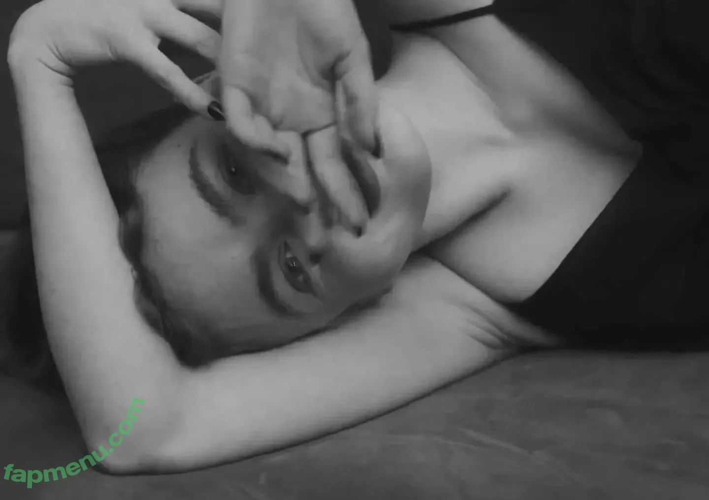 Sadie Sink nude photo #0475 (sadiesink / sadiesink_)