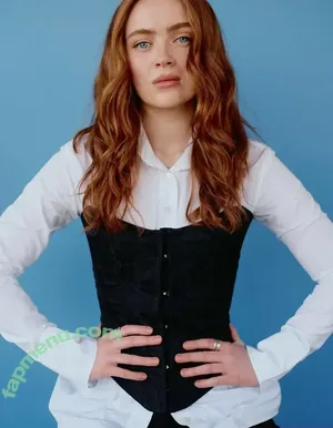 Sadie Sink / sadiesink / sadiesink_ / sadiesinkofficial nude photo #1974