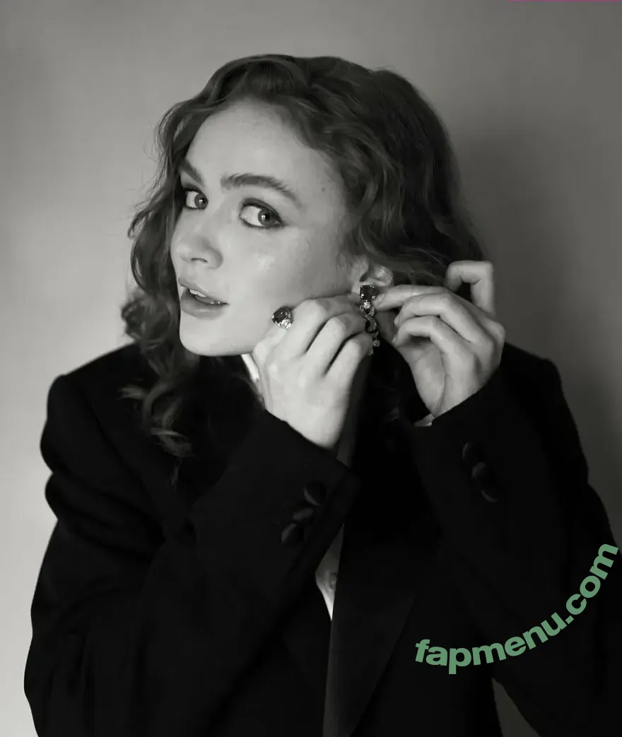 Sadie Sink nude photo #1695 (sadiesink / sadiesink_)