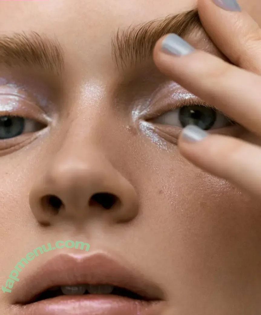 Sadie Sink nude photo #1950 (SadieSink / sadiesink_)