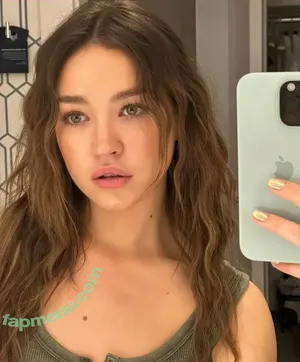 Sadie Stanley / sadieastanley nude photo #0039