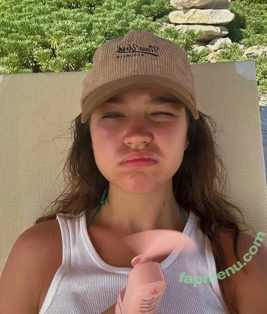 Sadie Stanley nude photo #0036 (sadieastanley)