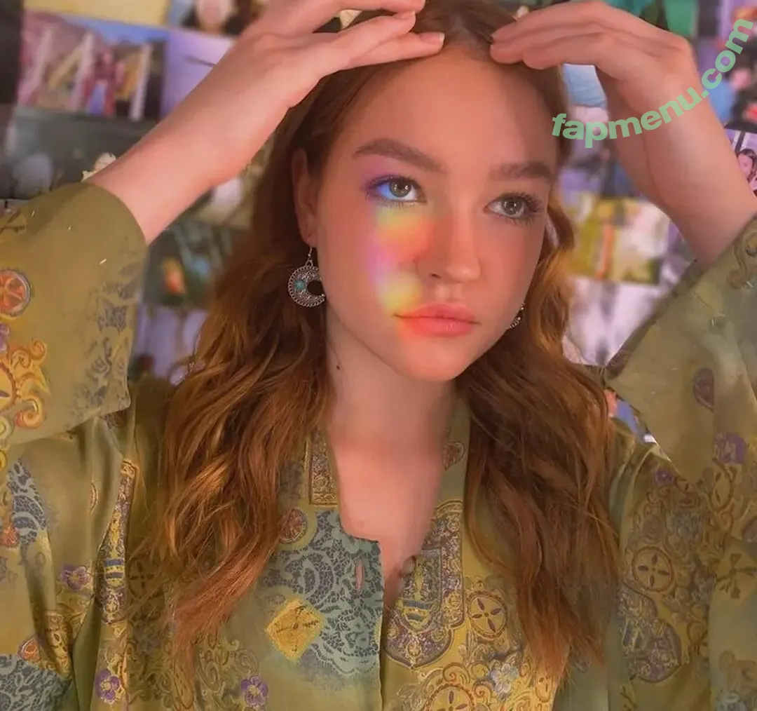 Sadie Stanley nude photo #0044 (sadieastanley)