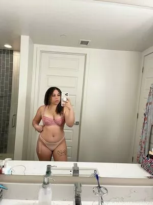 Sadiebbyc / coreankayy nude photo #0040