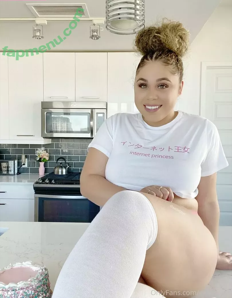 Sadiebbyc nude photo #0015 (coreankayy)