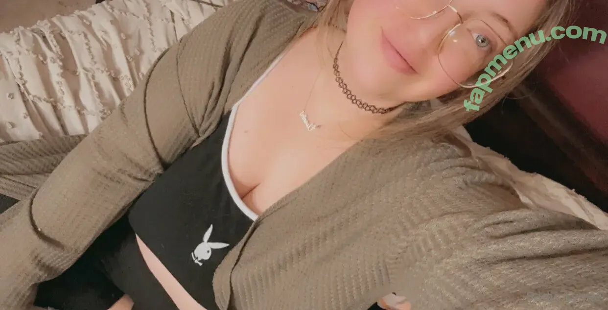sadiebeforedark nude photo #0002 (sadiebethsachtleben)
