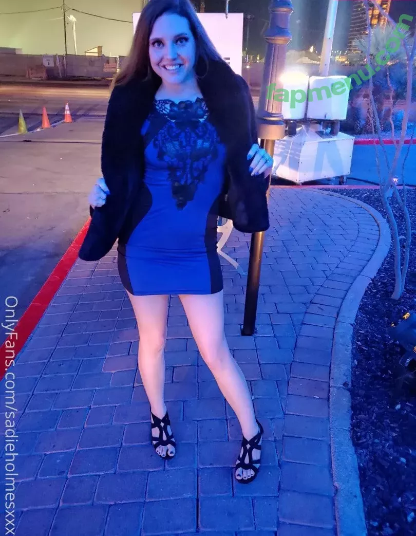 sadieholmesxxx nude photo #0085 (sillysadieholmes)