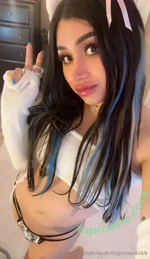 sadkittyprincess69 / sincerely__sammi nude photo #0075