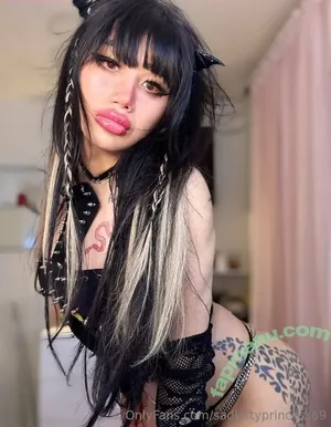 sadkittyprincess69 / sincerely__sammi nude photo #0082