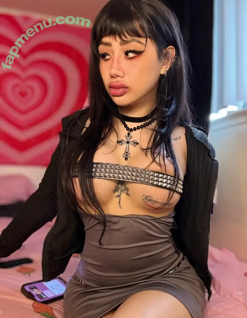 sadkittyprincess69 nude photo #0098 (sincerely__sammi)