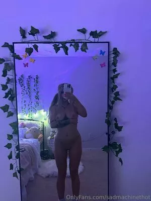 sadmachinethot / sad.machines nude photo #0178