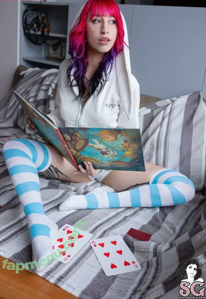 Sadtreep nude photo #0132 (_sadtreep_ / sadtreep1)