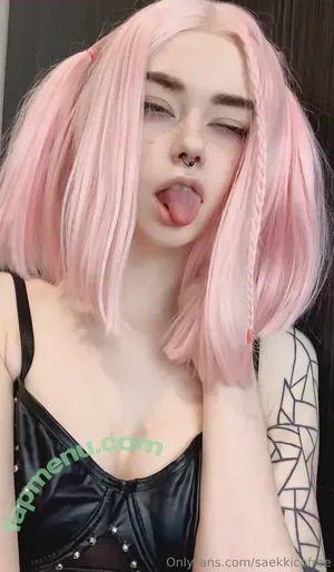 saekkicofree / saekkico nude photo #0012