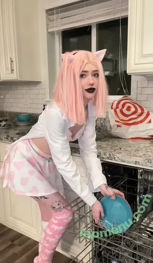 saekkicofree / saekkico nude photo #0137