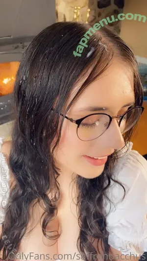 Saffron Bacchus / EudaimoniaFarm / SexyMissSaffron / invite / saffron.bacchus / saffronbacchus / sexy_saffron nude photo #0379