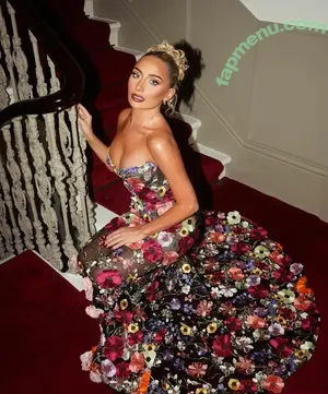 Saffron Barker / saffronbarker / thegoddesssaffron nude photo #0192