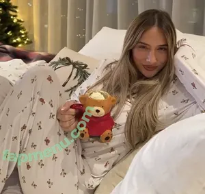 Saffron Barker / SaffronBarker / thegoddesssaffron nude photo #0416