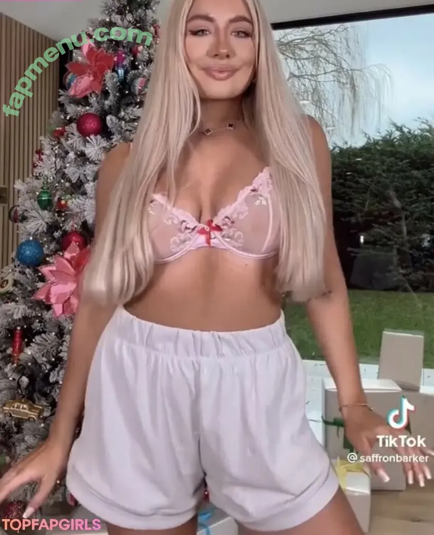 Saffron Barker nude photo #0006 (saffronbarker / thegoddesssaffron)