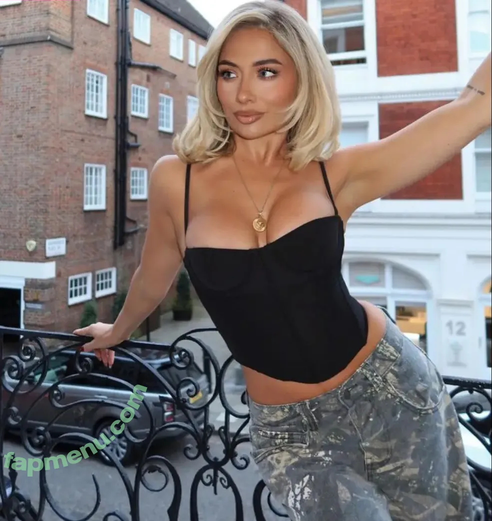 Saffron Barker nude photo #0176 (saffronbarker / thegoddesssaffron)