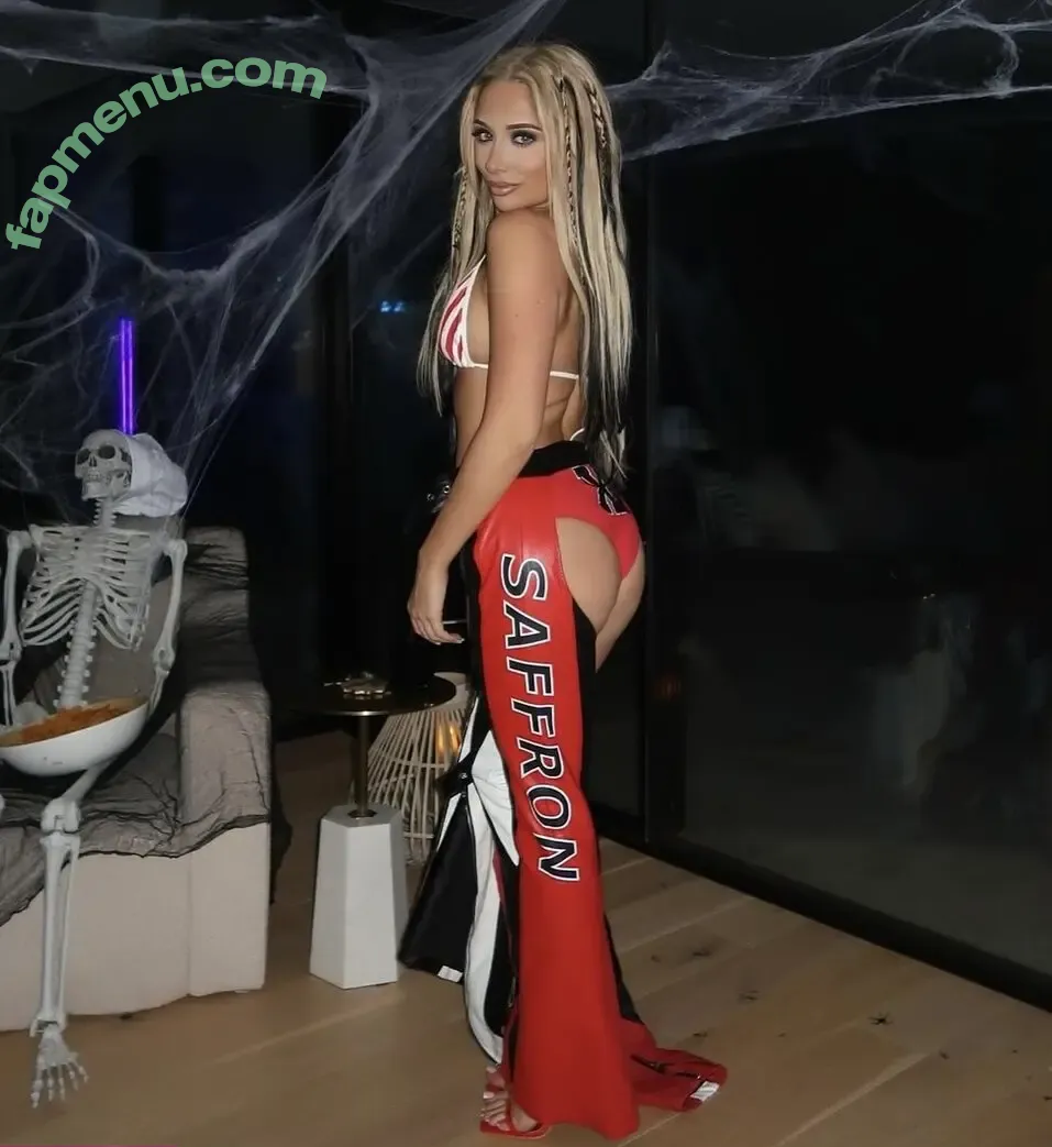 Saffron Barker nude photo #0203 (saffronbarker / thegoddesssaffron)
