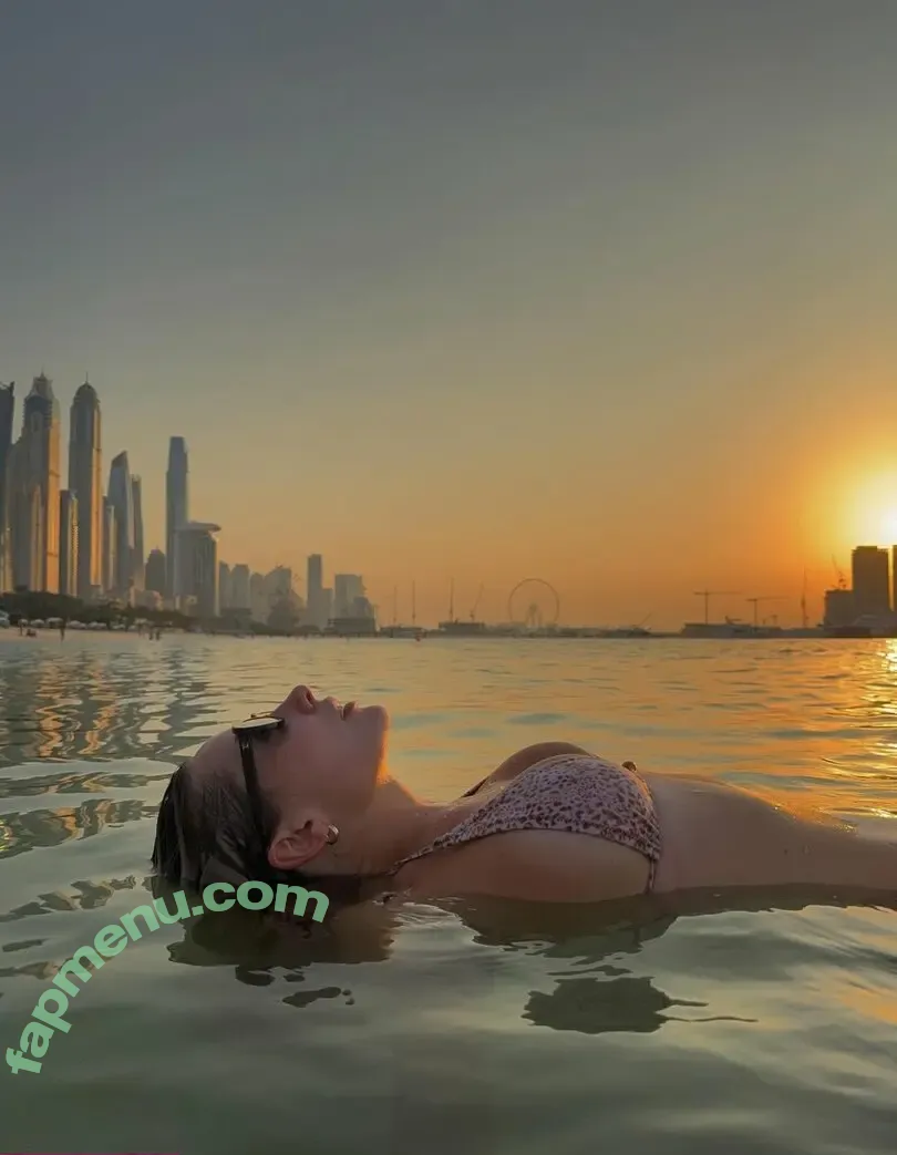 Saffron Barker nude photo #0406 (SaffronBarker / thegoddesssaffron)