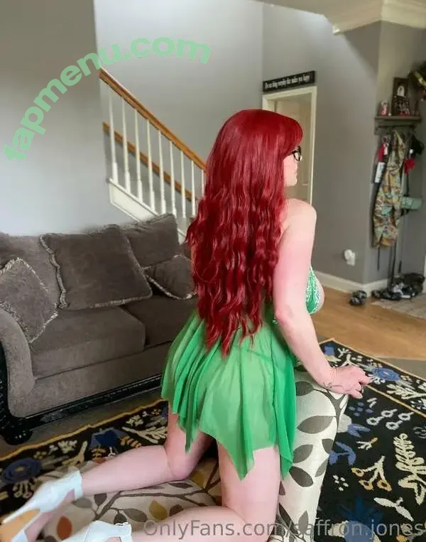 saffron.jones nude photo #0011 (saffron_jones_)