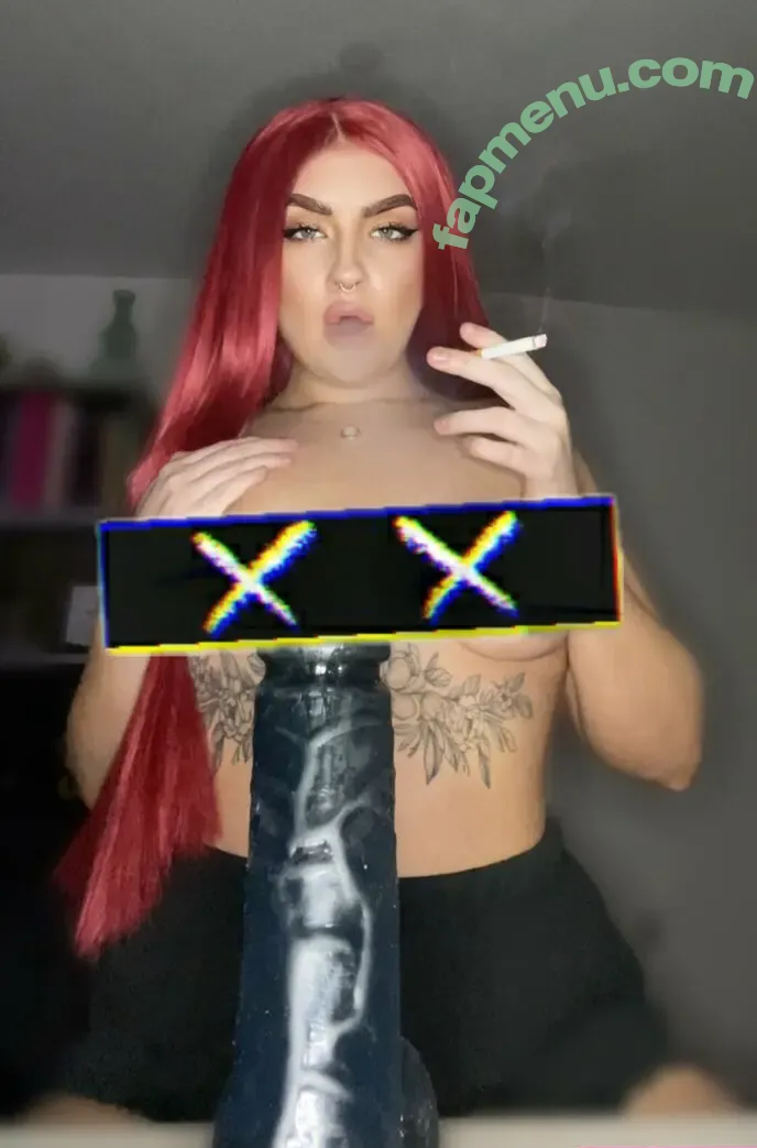 saffron_smokes nude photo #0003 (saffron_smokes)