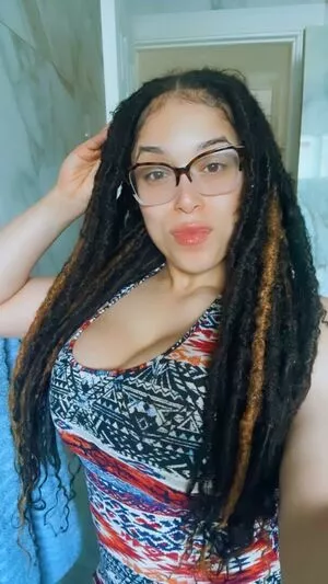 safiyaswrld / ThatsJustNique / safiyasworld nude photo #0045