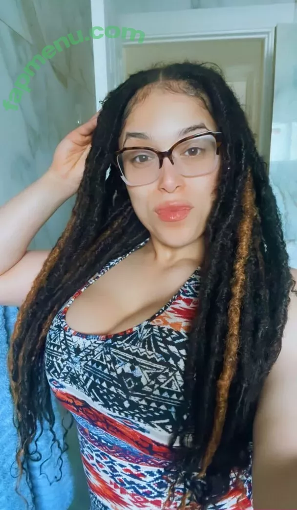 safiyaswrld nude photo #0045 (ThatsJustNique / safiyasworld)