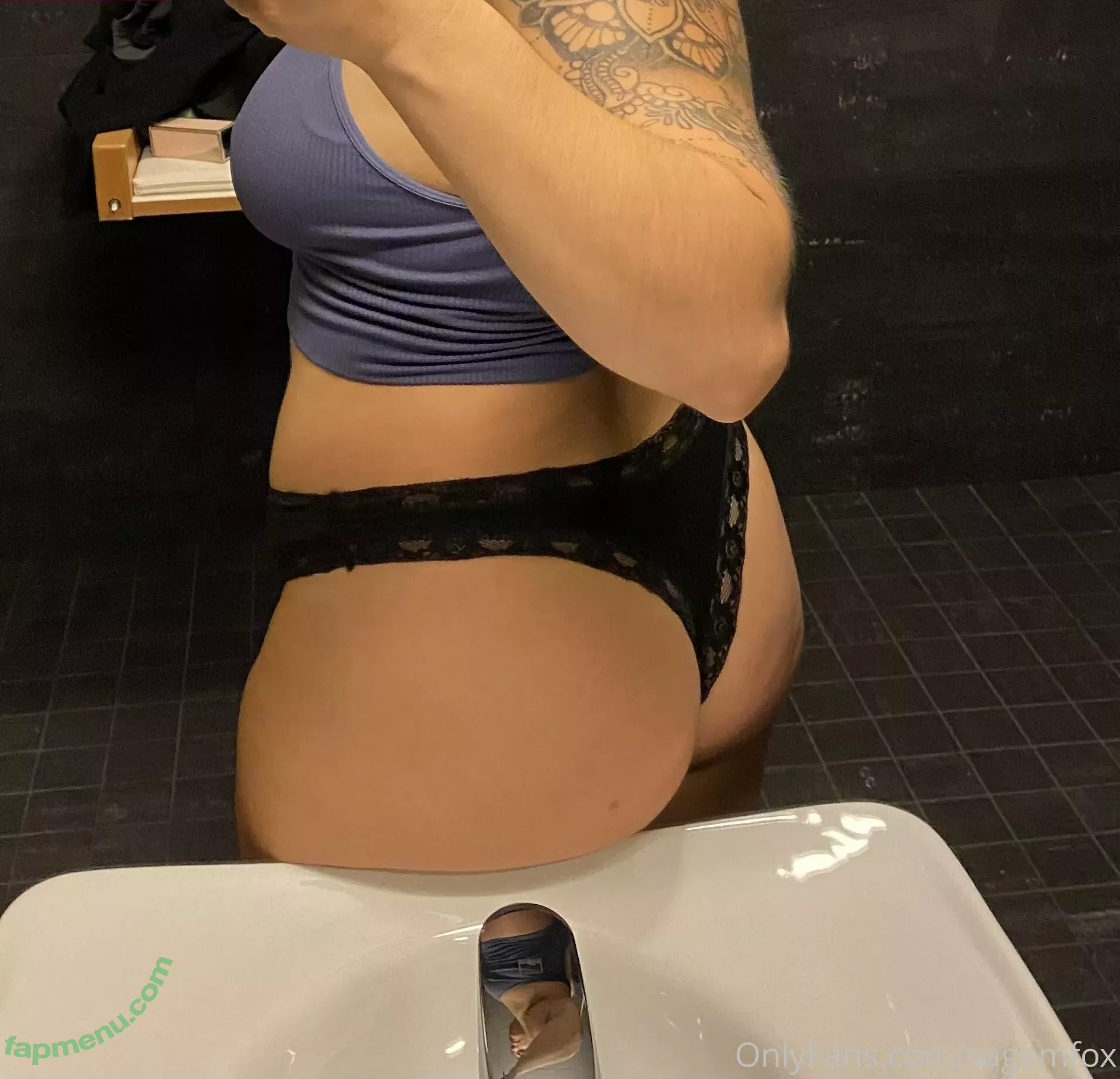 sage_foxy nude photo #0001 (_sagefox_ / its_sagefox)