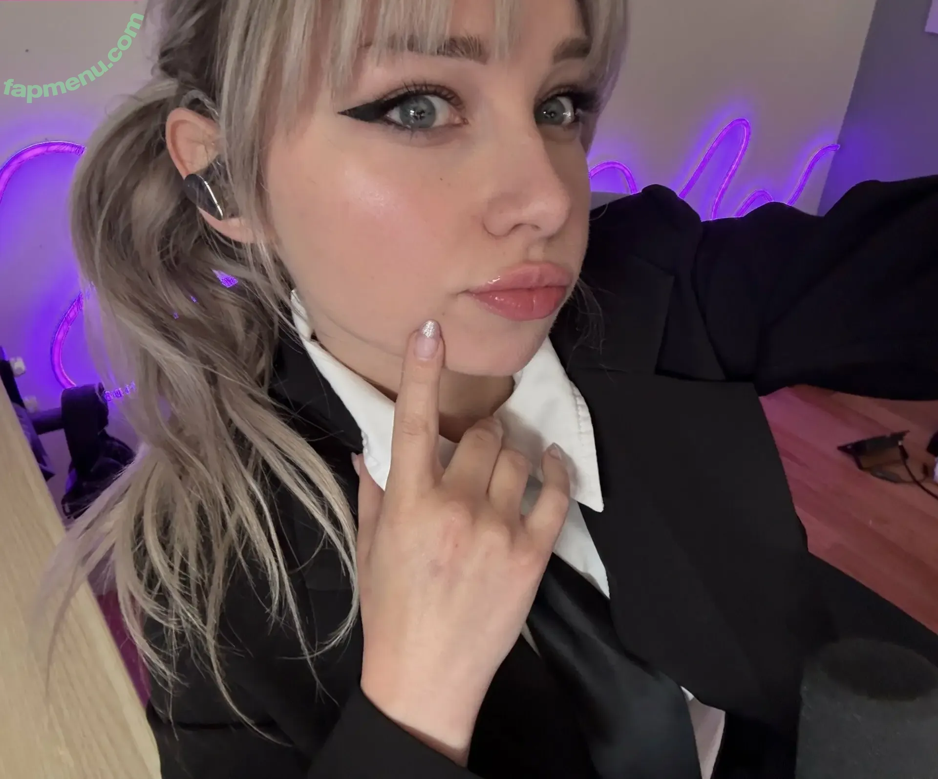 Sagemommy nude photo #0599 (Jessick / sagemommy69 / sagemommy_69 / sagemommysucks / uwumommysage)