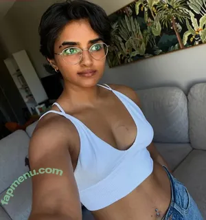 Sahana Srinivasan / sahana__srinivasan nude photo #0031