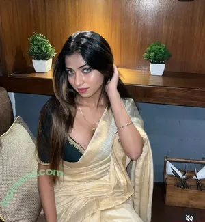 Saheli Halder / itz_me_saheli_official nude photo #0001