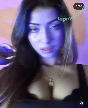 Saheli Halder / itz_me_saheli_official nude photo #0002